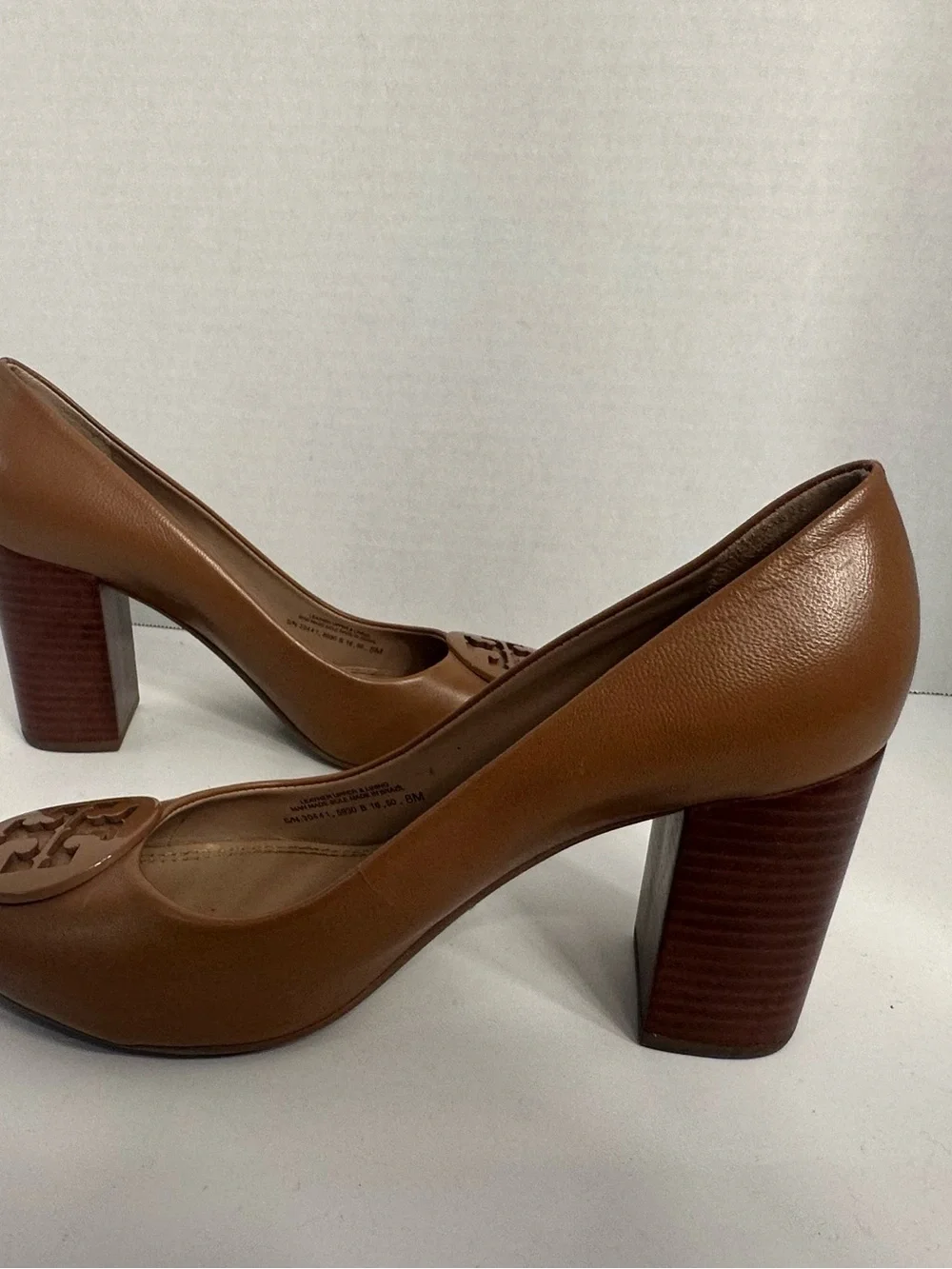 Tory Burch Tan Leather Logo Round-Toe Heels